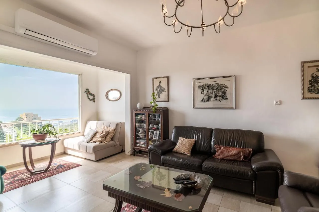 Sea View Carmel Mountain University Apartman Haifa 0*,  Izrael